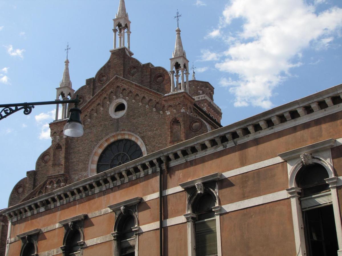 Ca' San Trovaso - 6 Rooms Венеция Экстерьер фото